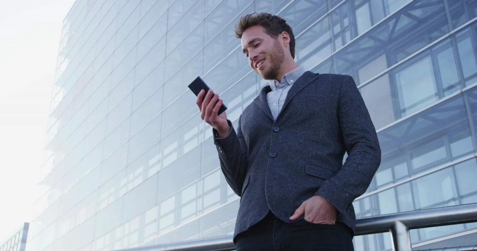 The Future of Staying Connected: Exploring Innovations Beyond Traditional Mobile Recharge